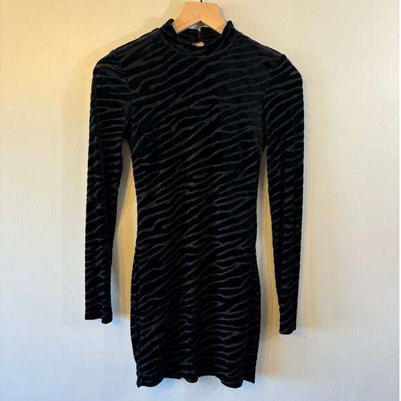 Lulus Striping Style Black Velvet Zebra Backless Mock Neck Mini Dress Size Small - Picture 3 of 8